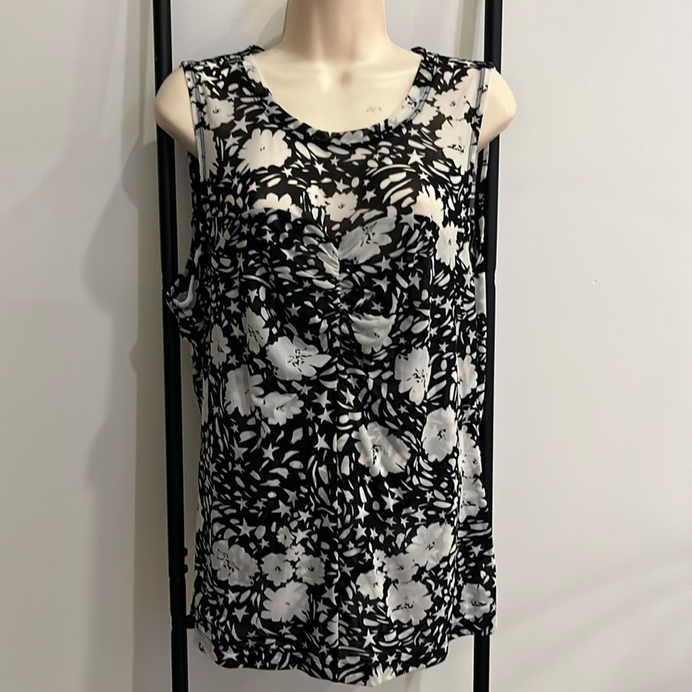 Cabi Mesh Flower Burst Top Fall 2021 Black White Size L Stretch